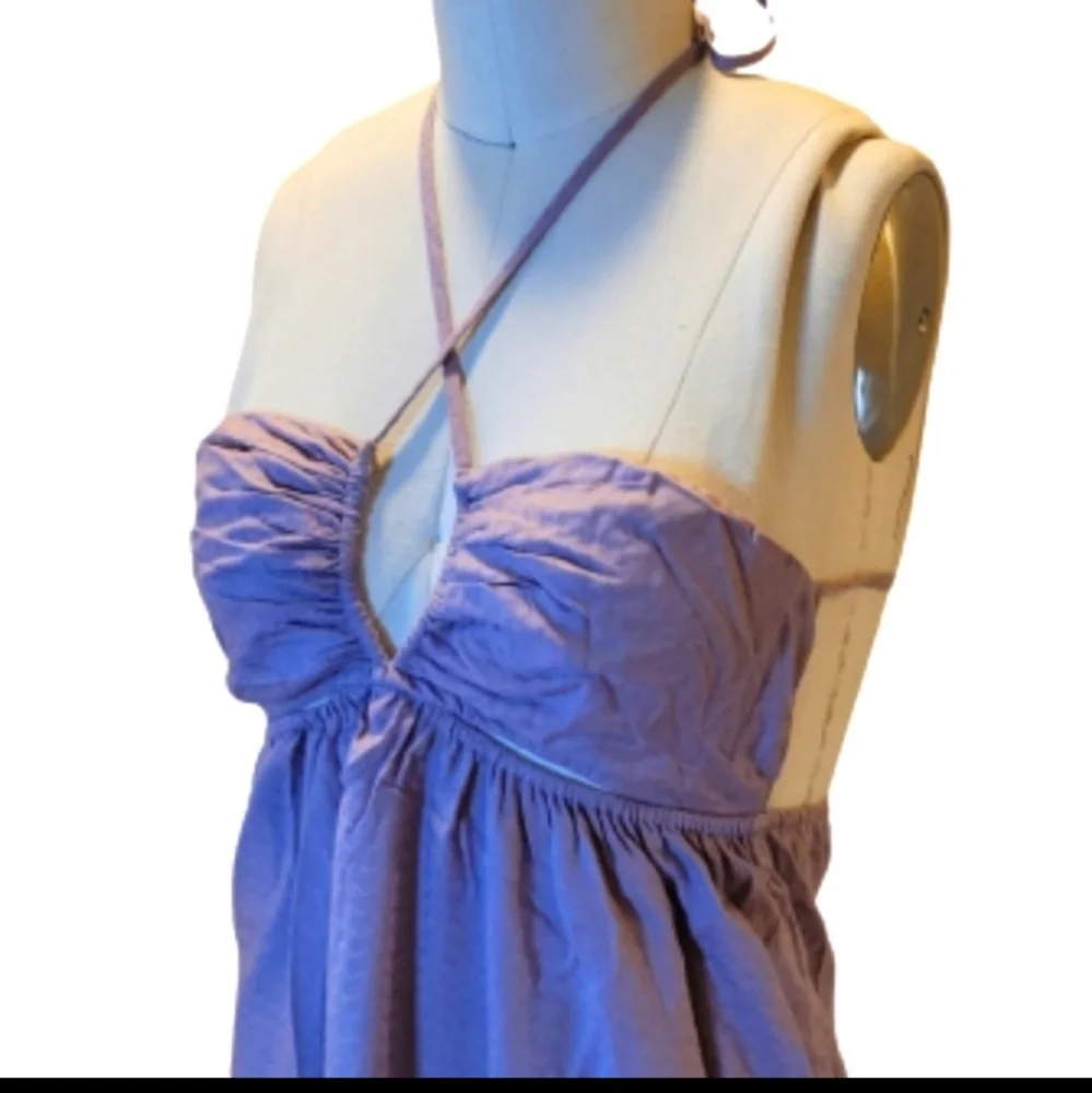 Dress in Lavender - Picture 7 of 11